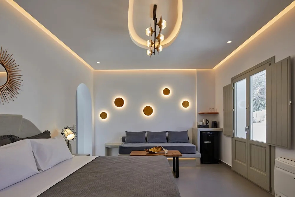 Mountain and Sea Suites