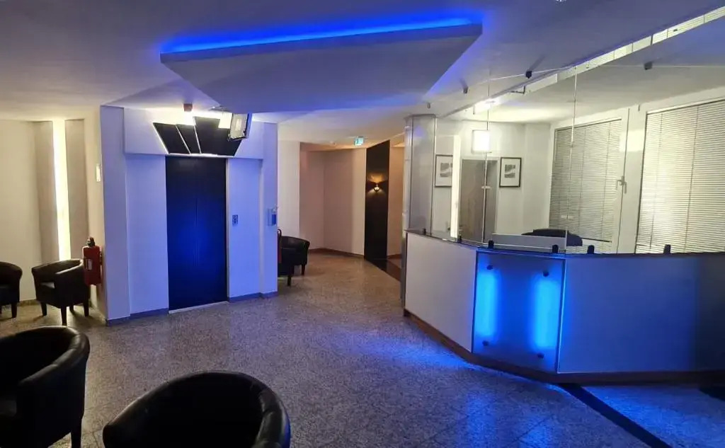 Check-Inn Hotel - Offenbach