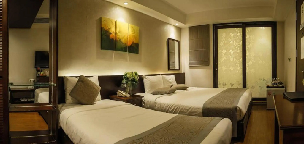 Rising Dragon Grand Hotel