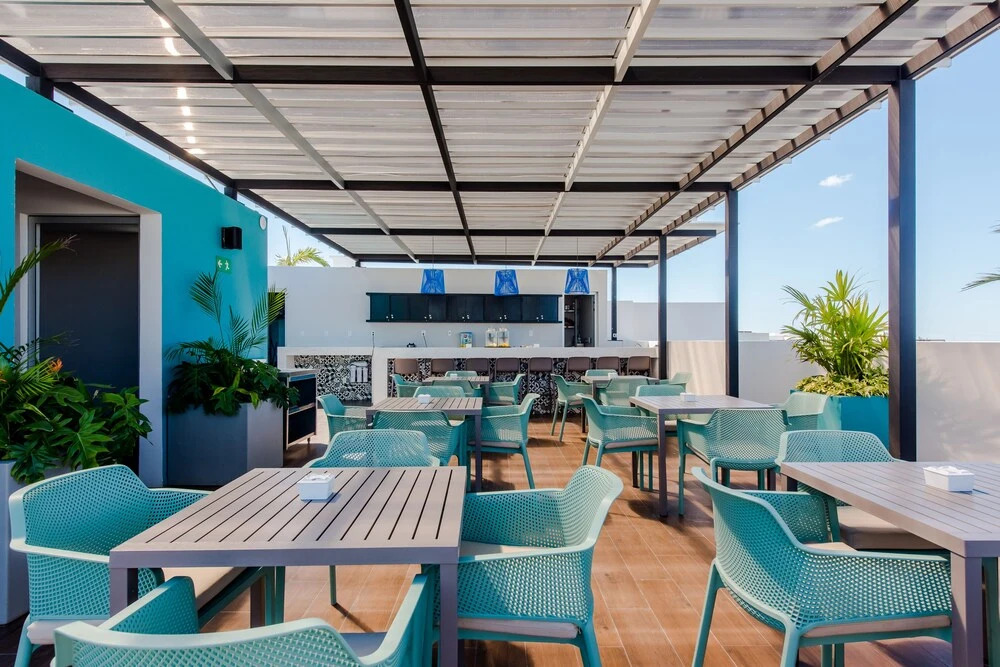 LUXURY 1-bdr -ROOFTOP POOL-GYM-PARK G310