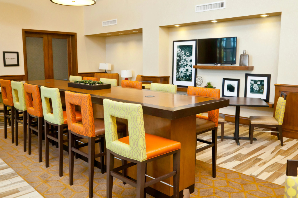 Hampton Inn & Suites Salinas
