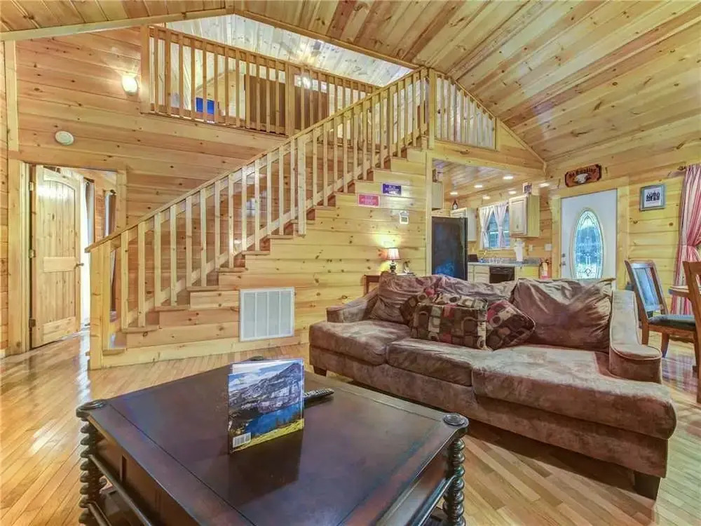 Love Shack - One Bedroom Cabin