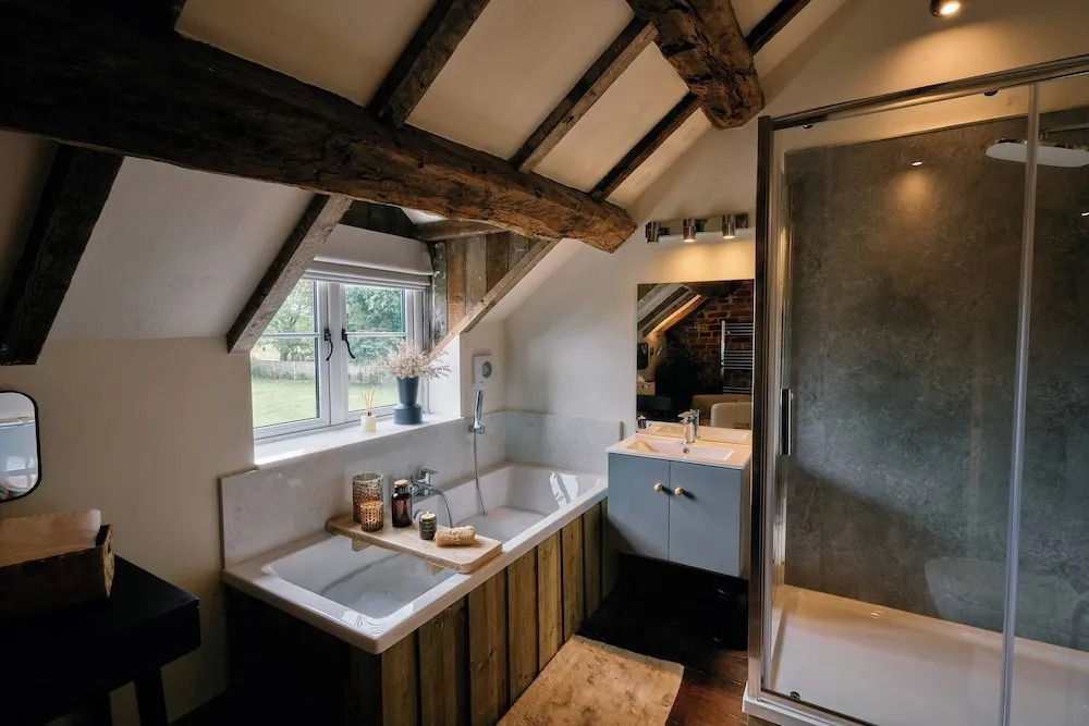 Boutique Luxury Cottage Cheshire Wedding Guests