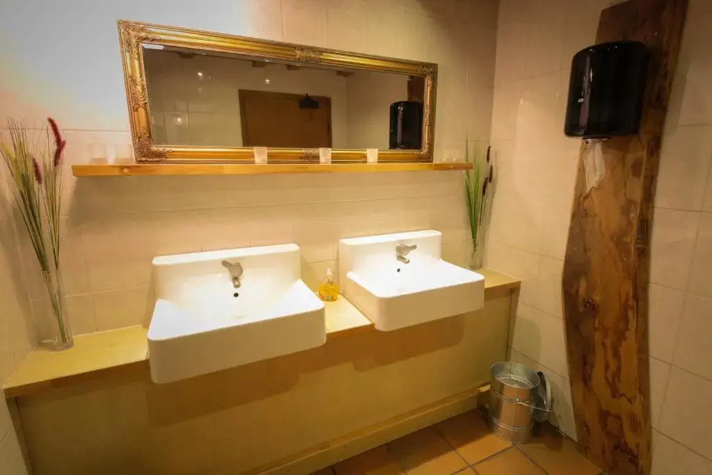 Hotel Kraus - Zentral in Bielefeld-Heepen, Gratis Parken, 24h Self Check-in