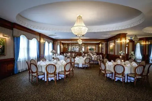 Hotel Nowy Dwór W Zaczerniu