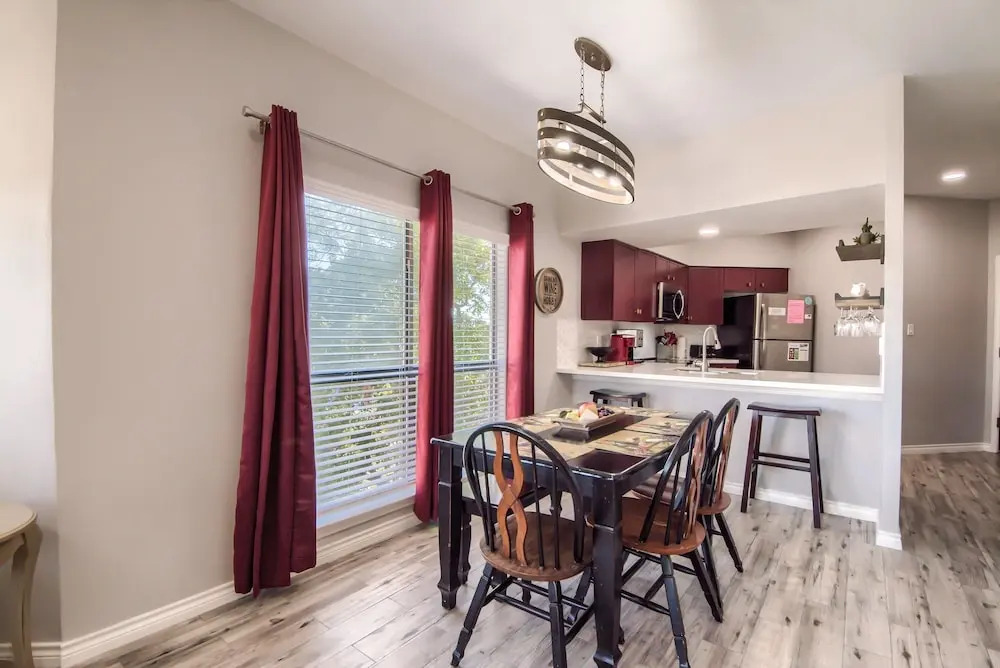 Wine & Dine IC 309 2 Bedroom Condo by RedAwning