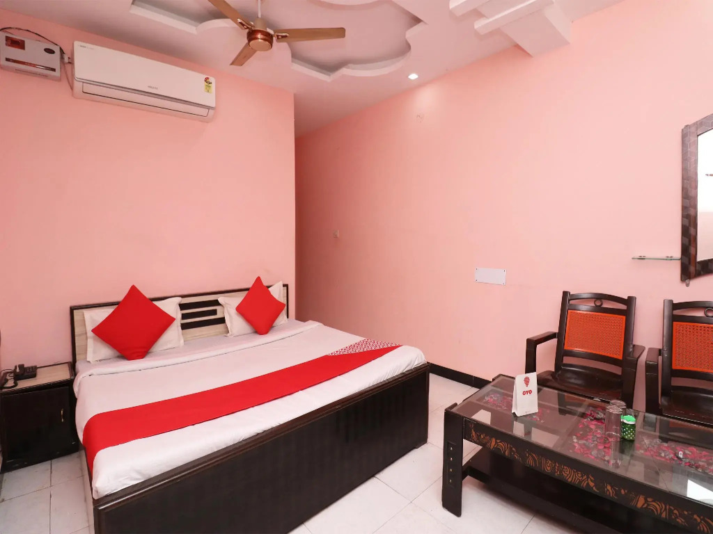 OYO 27695 Hotel Relation