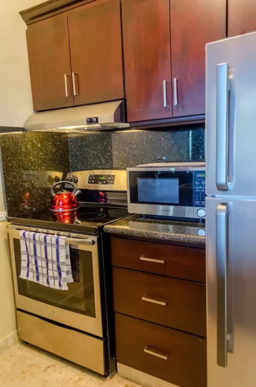 Hill Top Apartment