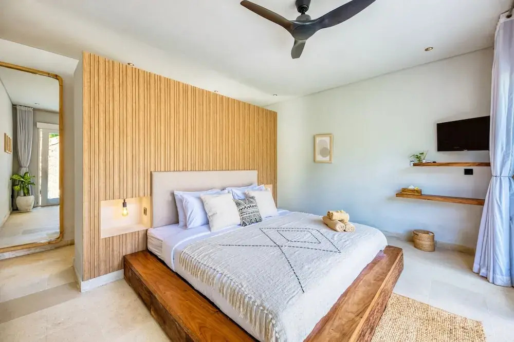 Villa Reina by SooBali - Spacious & Modern near Canggu with Butler-Cook, Private Pool and Tropical Gardens