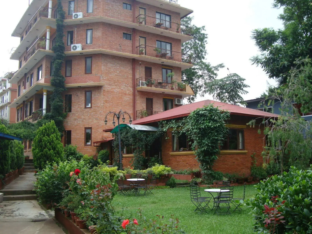 Royal Astoria Hotel