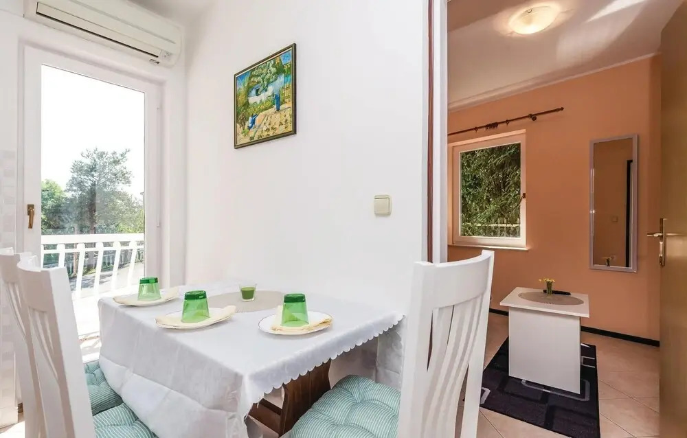 Awesome Home in Matulji With Wifi and 1 Bedrooms