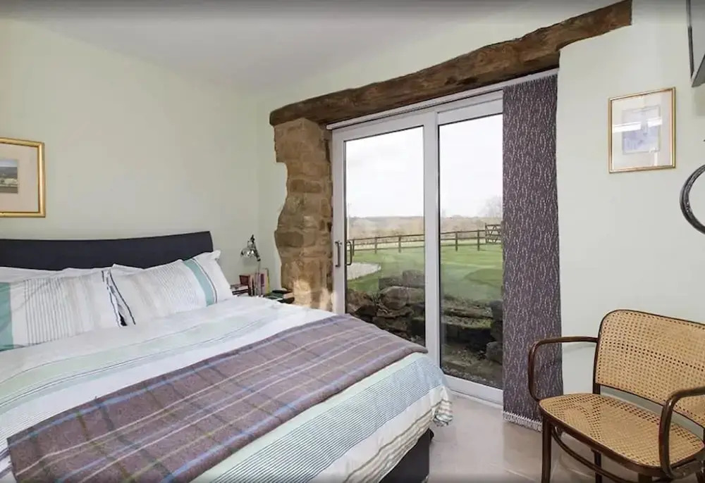 Wisteria Cottage - Hillside Holiday Cottages, Cotswolds