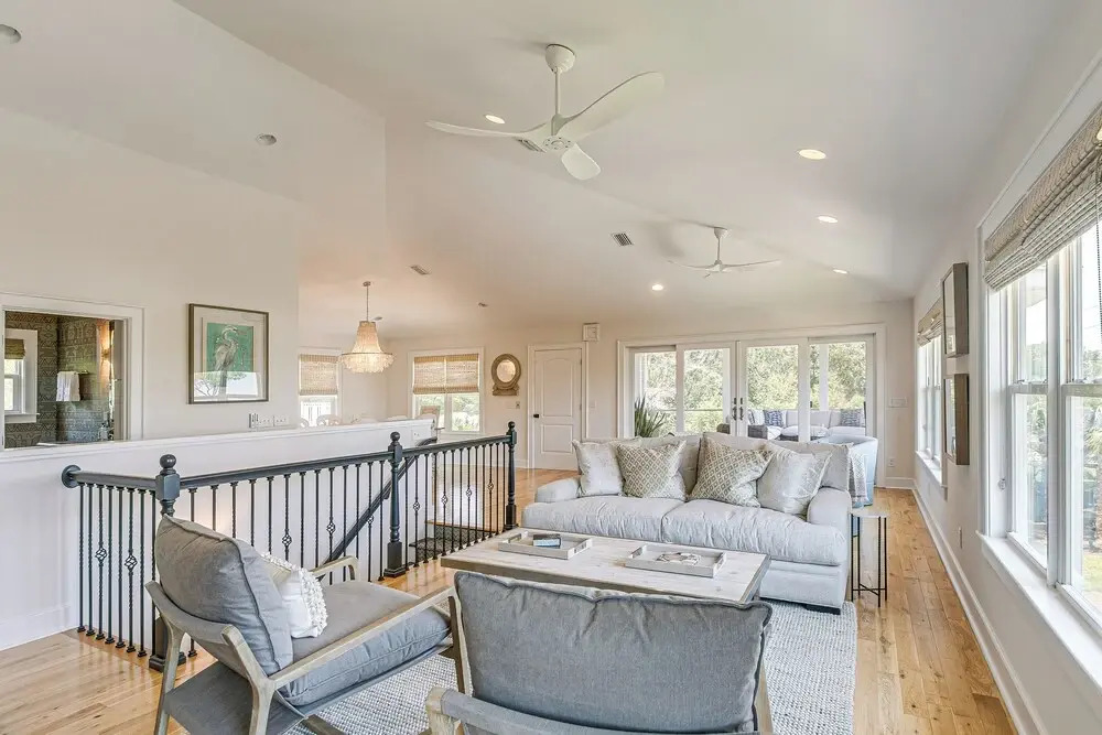 Spacious Jekyll Island Home: Steps to the Ocean!