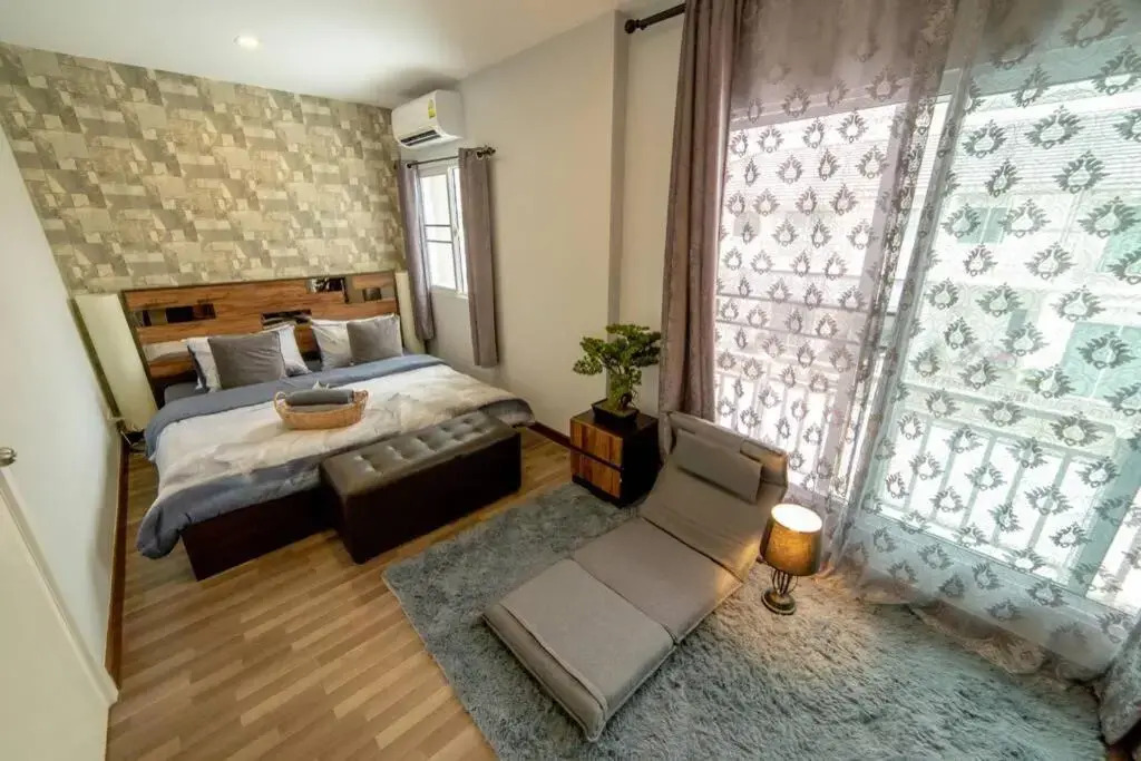 3BRs Townhouse near BigCCentre/Int.School
