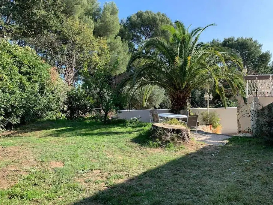 T2 40m2 + jardin à 10min à pied des plages