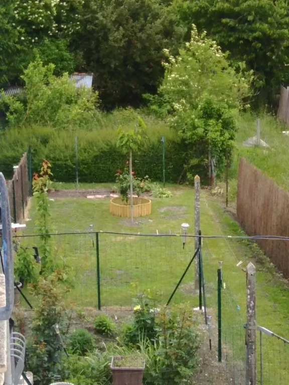 House With 3 Bedrooms in Mortagne-sur-gironde, With Enclosed Garden -