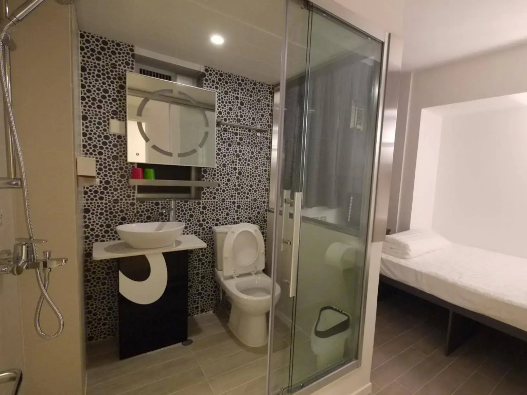 Panda's Hostel - Elegant