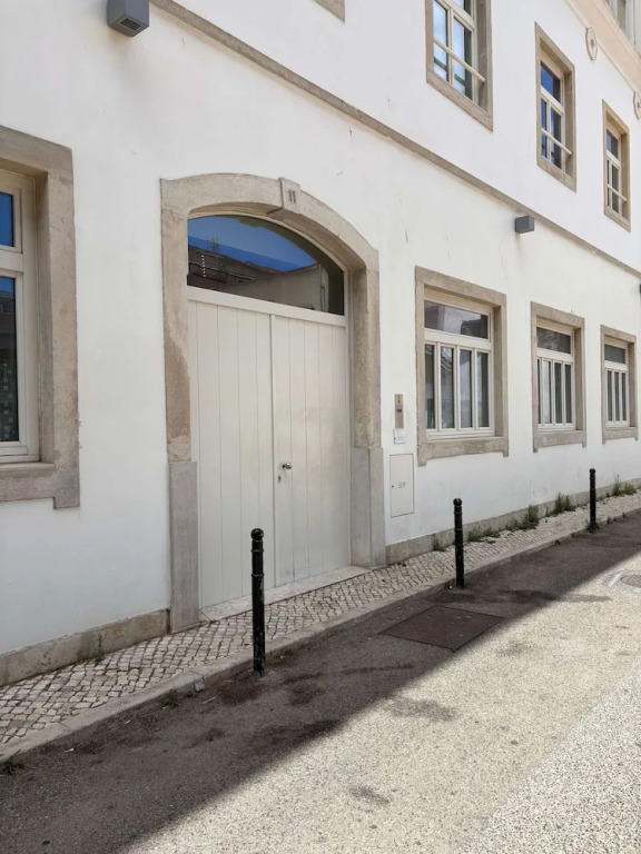 Stylish Apartment Near Timeout Market