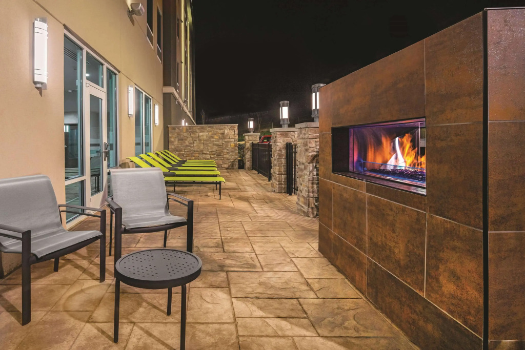 La Quinta Inn & Suites by Wyndham Cleveland near Lee Univ