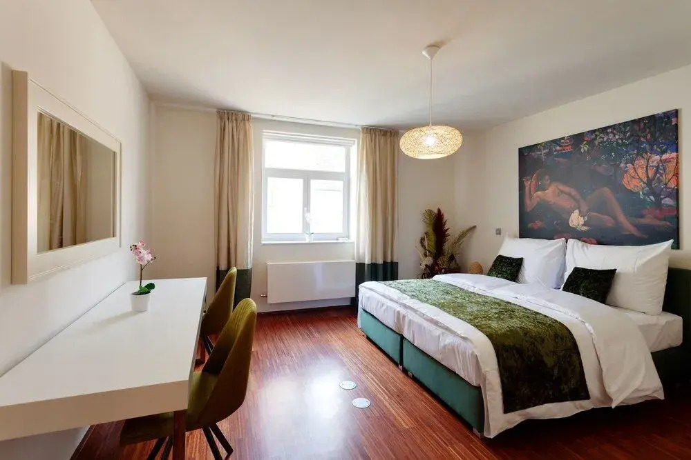EMPIRENT River Apartments
