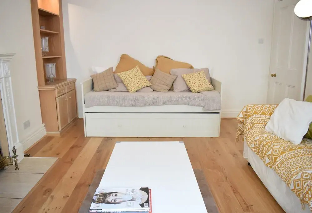 Spacious 1 Bedroom Flat In Piccadilly Circus