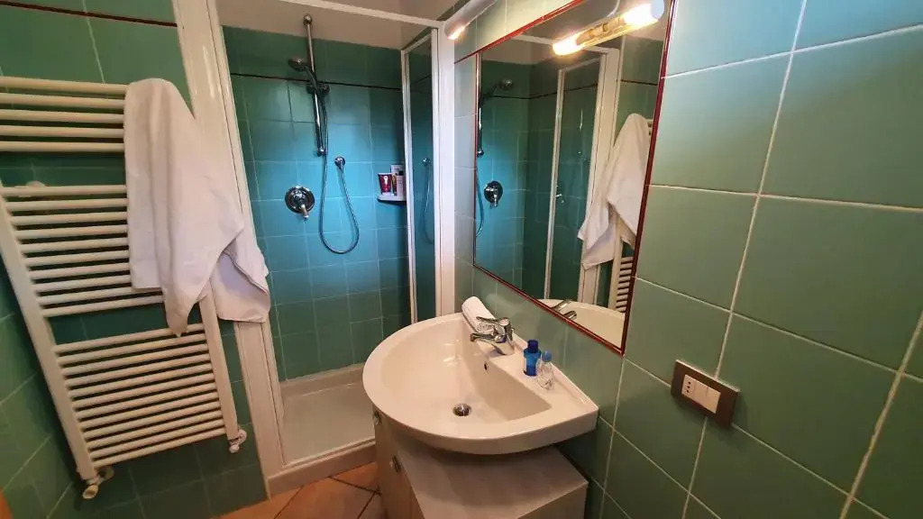 RESIDENCE ALLEGRA - Regarda Travel