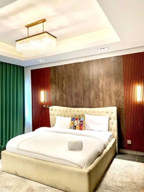 Sujimoto Residences