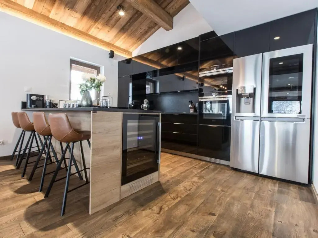 Chalet Les Gets, 11 pièces, 14 personnes - FR-1-454A-9