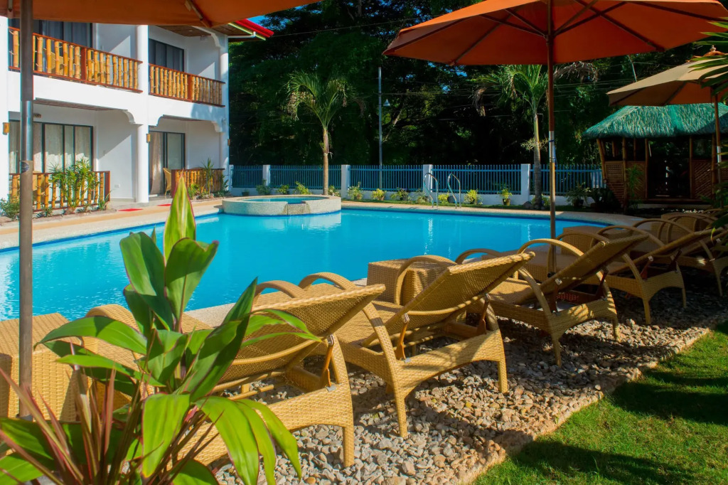 Alona Vida Beach Hill Resort