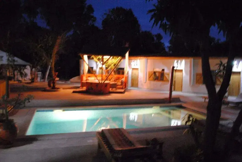 B & B Teranga Warang