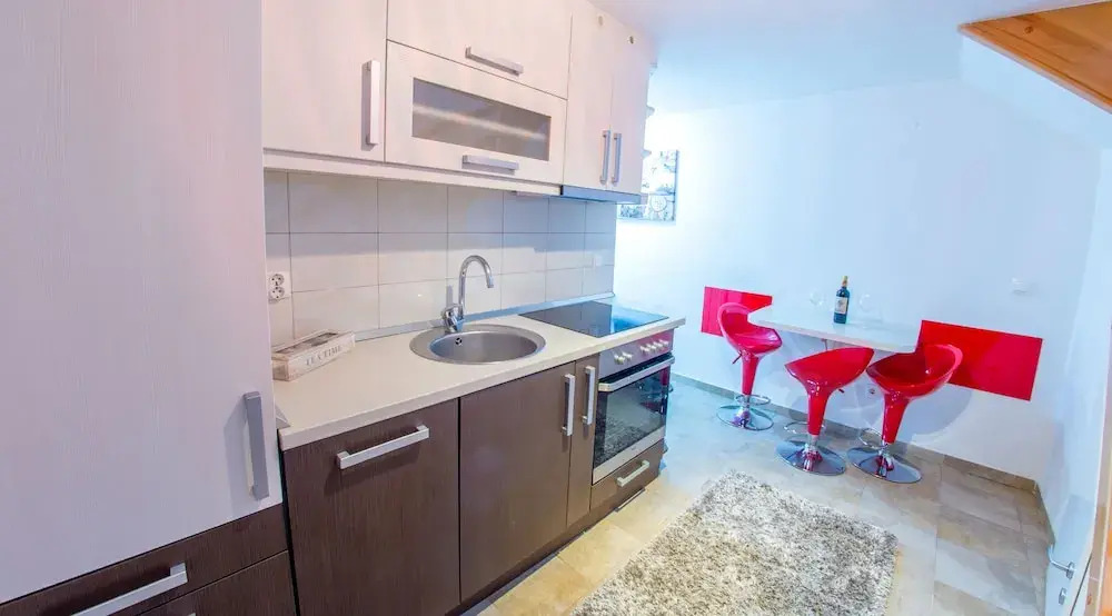 Purple Rain Apartment
