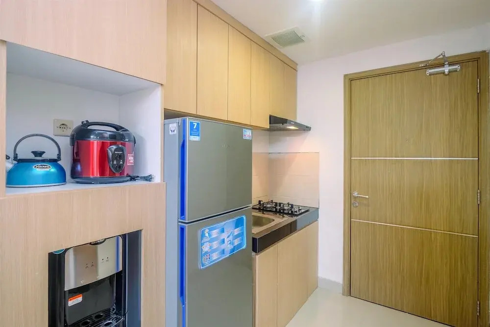Comfort Studio The Oasis Apartment near Waterboom Cikarang