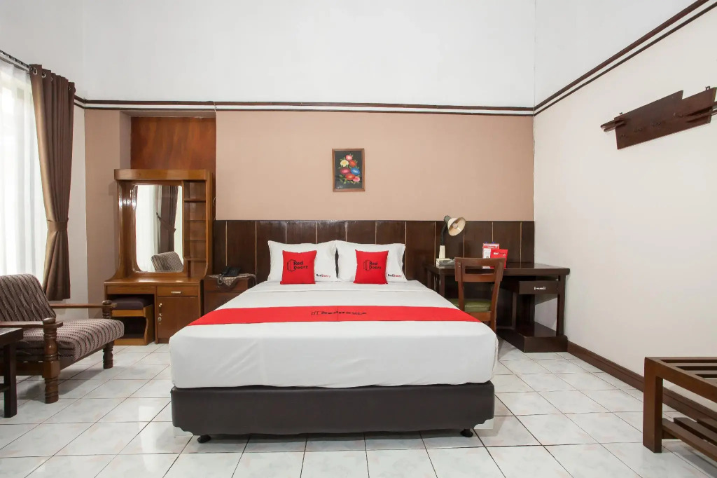 RedDoorz near Balai Kota Malang