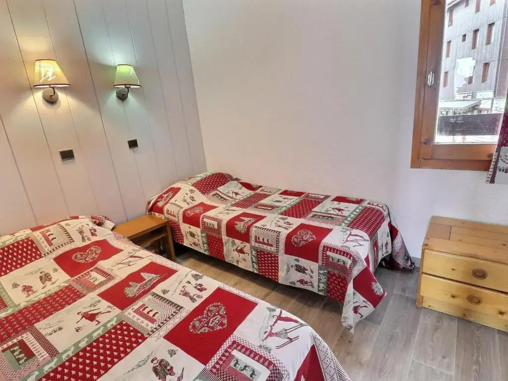 Appartement Méribel, 2 pièces, 4 personnes - FR-1-182-230
