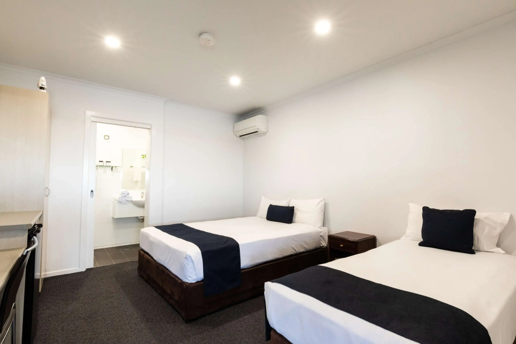 Hotel Settlers