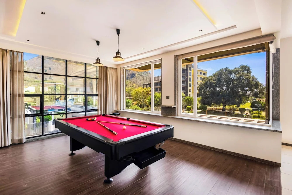 ELIVAAS Prive Mountain Creek 1 Luxe Room