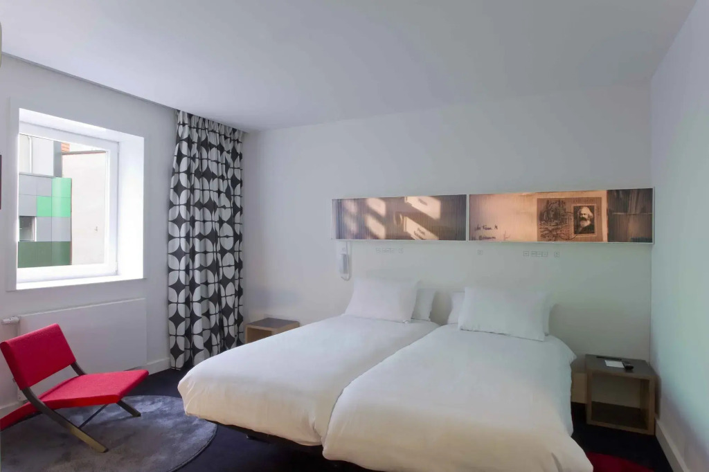 Hotel Gat Point Charlie