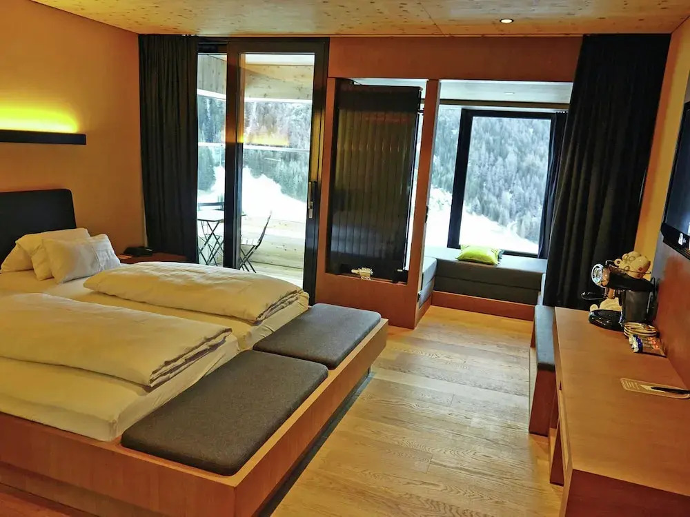 Modern Apartment With Sauna, Balcony, Garage, Washing Room