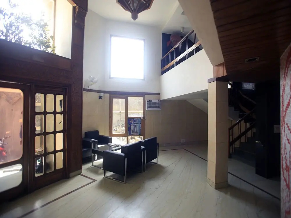 OYO 16806 Hotel Mansar