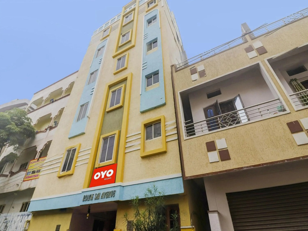 Super OYO 91856 Broholic Hotels