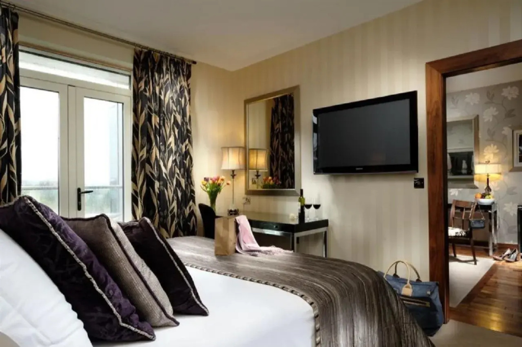 Manor House Country Hotel