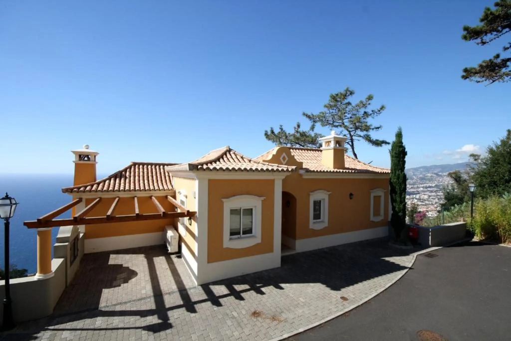 Villa Sea Renity - Palheiro Village by ALMA Holiday Rentals