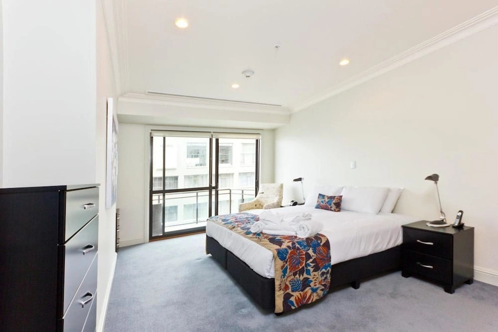 QV Air-conditioned Apartment with Carpark