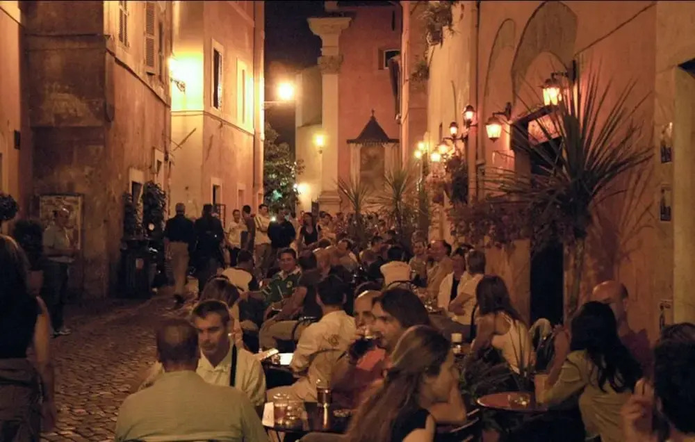Old Center of Rome Charming Fully Equipped Walking Distance to all Main Spots