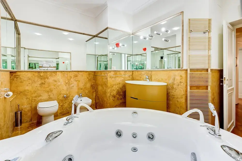Luxury apartment in the center of Rome