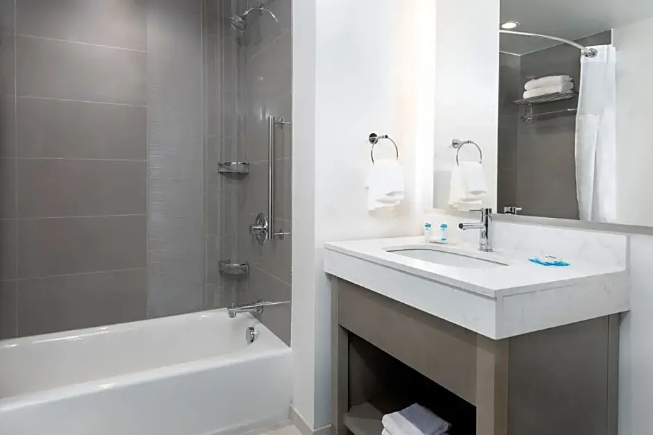 Hyatt House Tampa Airport/Westshore