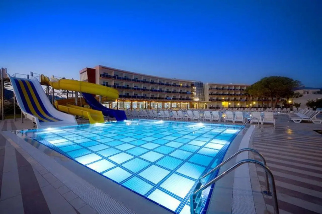 Grand Sahins Gumuldur Resort