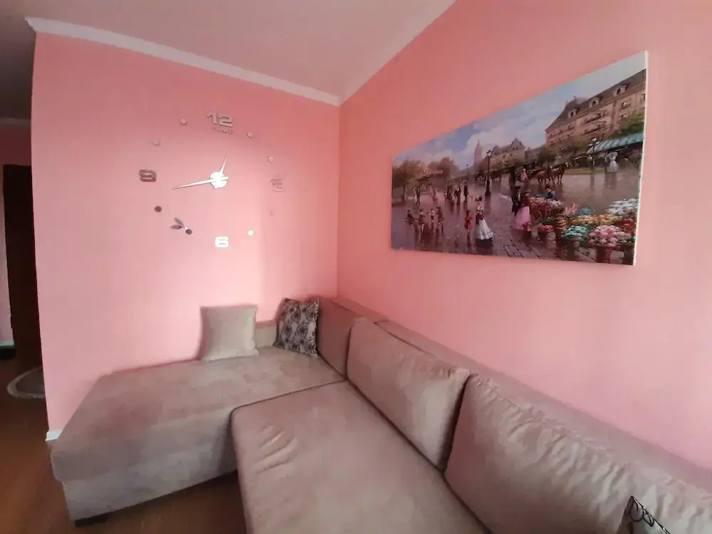 Apartment With one Bedroom in Tiranë, With Balcony and Wifi