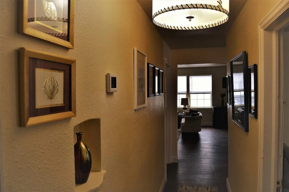 The Gateway - a Beautiful Relaxing Three Bedrooms Apartment