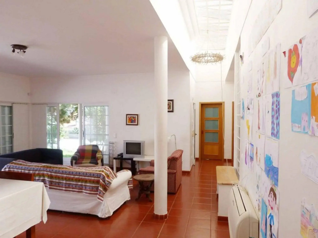 Villa Charneca